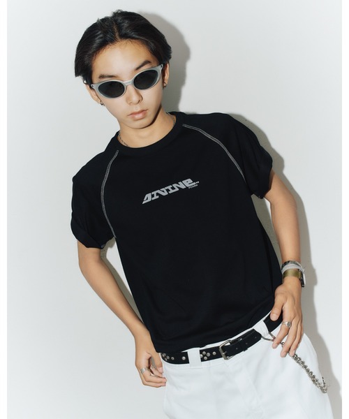FCMM(エフシーエムエム)の「【UNISEX】STITCH LINE TEE/ステッチラインT(Tシャツ/カットソー・メンズ・ブラック/ホワイト/ネイビー・MEDIUM/LARGE)」の8枚目の写真