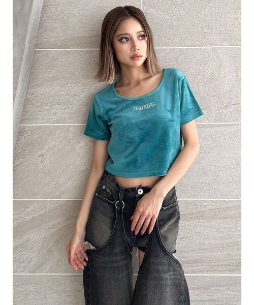 GYDA（ジェイダ）の「CHILLAXING embroideryベロアトップス（Tシャツ/カットソー・レディース・グリーン/ブラック/オフホワイト・FREE）」の3枚目の写真