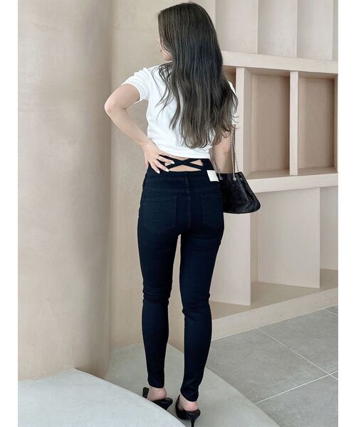 GYDA（ジェイダ）の「CHILLAXING embroideryベロアトップス（Tシャツ/カットソー・レディース・グリーン/ブラック/オフホワイト・FREE）」の19枚目の写真