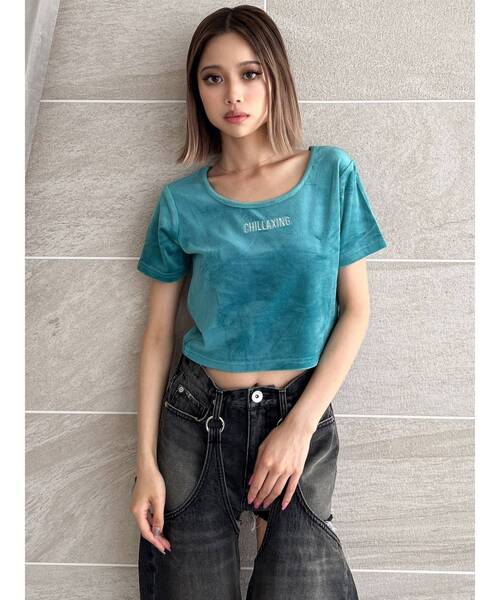 GYDA（ジェイダ）の「CHILLAXING embroideryベロアトップス（Tシャツ/カットソー・レディース・グリーン/ブラック/オフホワイト・FREE）」の13枚目の写真