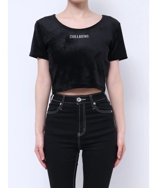 GYDA（ジェイダ）の「CHILLAXING embroideryベロアトップス（Tシャツ/カットソー・レディース・グリーン/ブラック/オフホワイト・FREE）」の6枚目の写真