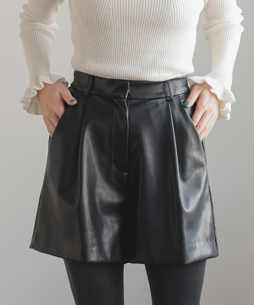 DONOBAN（ドノバン）の「レザーショートパンツ（その他パンツ・レディース・ブルー/ブラック/ブラウン・ONE）」の2枚目の写真