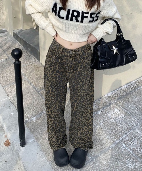 MEMECLE(メメクル)の「【 MEMECLE / メメクル 】ハイウエスト レオパード パターン デニムパンツ(デニムパンツ・レディース・その他・S/M/L)」の2枚目の写真