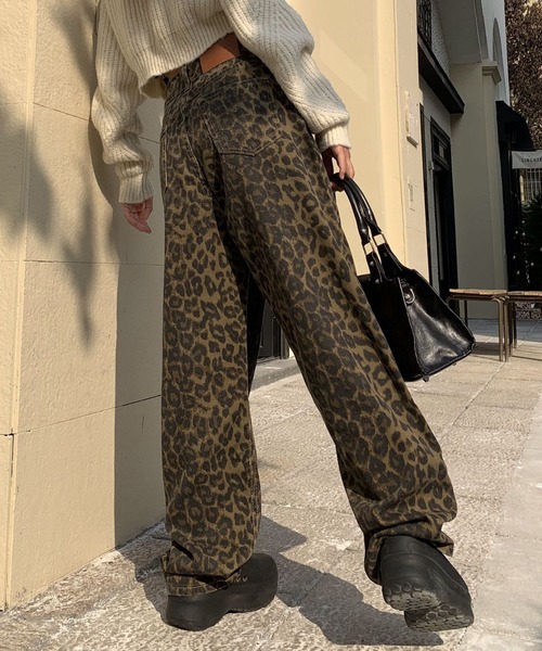 MEMECLE(メメクル)の「【 MEMECLE / メメクル 】ハイウエスト レオパード パターン デニムパンツ(デニムパンツ・レディース・その他・S/M/L)」の3枚目の写真