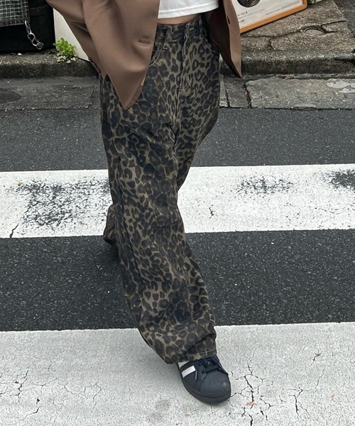 MEMECLE(メメクル)の「【 MEMECLE / メメクル 】ハイウエスト レオパード パターン デニムパンツ(デニムパンツ・レディース・その他・S/M/L)」の12枚目の写真