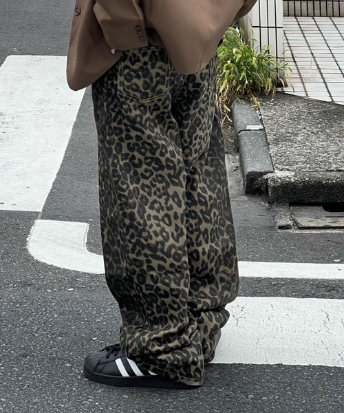 MEMECLE(メメクル)の「【 MEMECLE / メメクル 】ハイウエスト レオパード パターン デニムパンツ(デニムパンツ・レディース・その他・S/M/L)」の14枚目の写真