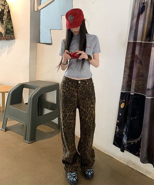 MEMECLE(メメクル)の「【 MEMECLE / メメクル 】ハイウエスト レオパード パターン デニムパンツ(デニムパンツ・レディース・その他・S/M/L)」の17枚目の写真