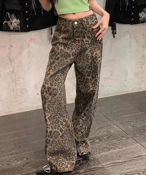 MEMECLE(メメクル)の「【 MEMECLE / メメクル 】ハイウエスト レオパード パターン デニムパンツ(デニムパンツ・レディース・その他・S/M/L)」の19枚目の写真