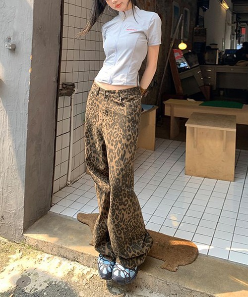 MEMECLE(メメクル)の「【 MEMECLE / メメクル 】ハイウエスト レオパード パターン デニムパンツ(デニムパンツ・レディース・その他・S/M/L)」の16枚目の写真