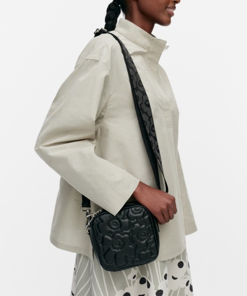 marimekko(マリメッコ)の「【Unikko 60Th Anniversary】Unikko / Baby Gratha Unikko shoulder bag(ショルダーバッグ・レディース・ブラック・FREE)」の7枚目の写真
