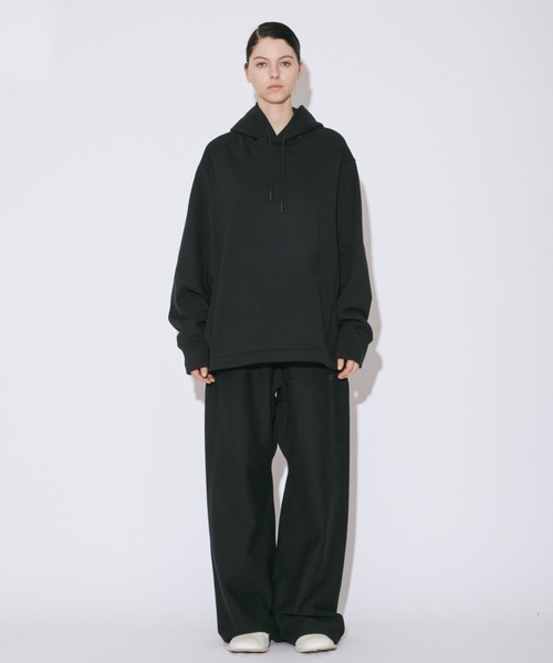 beautiful people(ビューティフルピープル)の「suvin compact sweat structural parka(パーカー・レディース・ベージュ/ブラック・38/36)」の4枚目の写真
