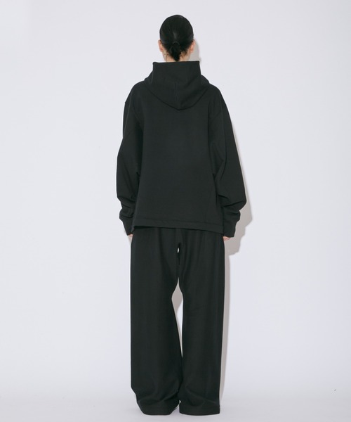 beautiful people(ビューティフルピープル)の「suvin compact sweat structural parka(パーカー・レディース・ベージュ/ブラック・38/36)」の6枚目の写真