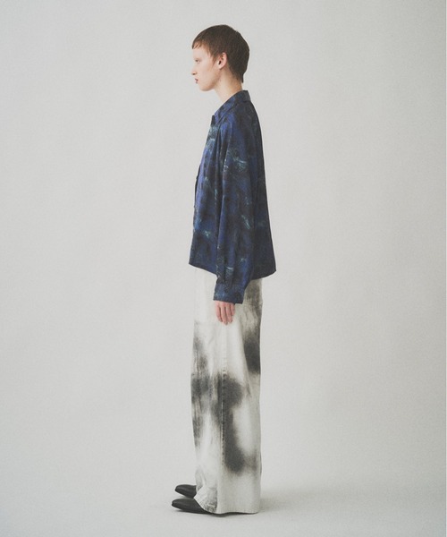 Juha(ユハ)の「ABSTRACT STONE SHORT JACKET(ブルゾン・メンズ・アイボリー/ネイビー・3/4)」の10枚目の写真