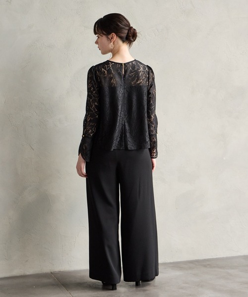 AIMER（エメ）の「【WEB限定】レースブラウス×ワイドパンツ セットアップパーティードレス　結婚式　お呼ばれ　ドレス　20代 30代 40代（パンツドレス・レディース・ブラック/ダークグリーン/ブルーグレー/グレイッシュベージュ・MEDIUM/LARGE）」の11枚目の写真