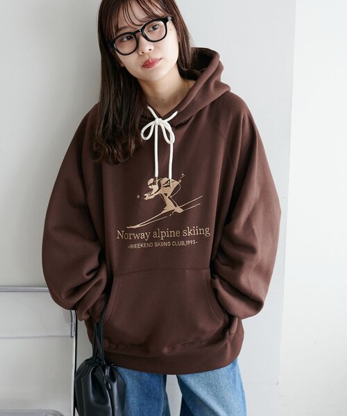 Dior ジップパーカー　刺繍ロゴ　バックデザイン　フード　羽織り　ユニセックス Dior ジップパーカー 刺繍ロゴ バックデザイン フード 羽織り