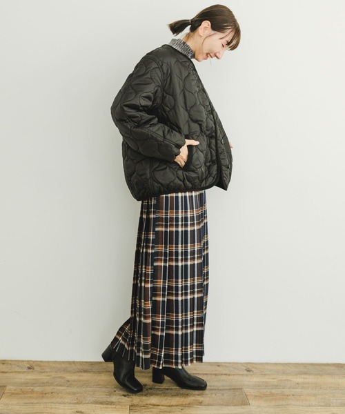ITEMS URBANRESEARCH（アイテムズ アーバンリサーチ）の「瓢箪キルト中綿ブルゾン（ブルゾン・レディース・ベージュ系その他/カーキ/ブラック・FREE）」の9枚目の写真
