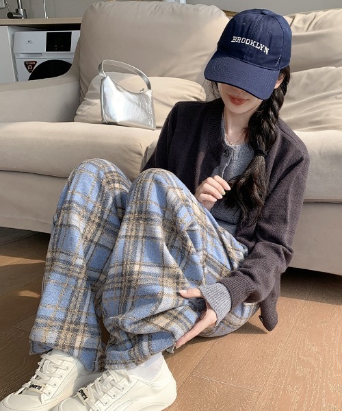 Ritzy（リッツィー）の「チェック柄 イージーワイドパンツ　グランパコアコーデ（その他パンツ・レディース・サックスブルー/レッド/モカ/ネイビー/ブラック・L/M）」の6枚目の写真