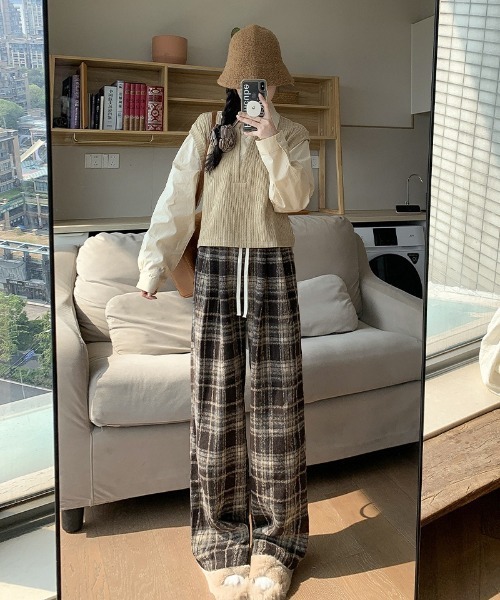 Ritzy（リッツィー）の「チェック柄 イージーワイドパンツ　グランパコアコーデ（その他パンツ・レディース・サックスブルー/レッド/モカ/ネイビー/ブラック・L/M）」の10枚目の写真