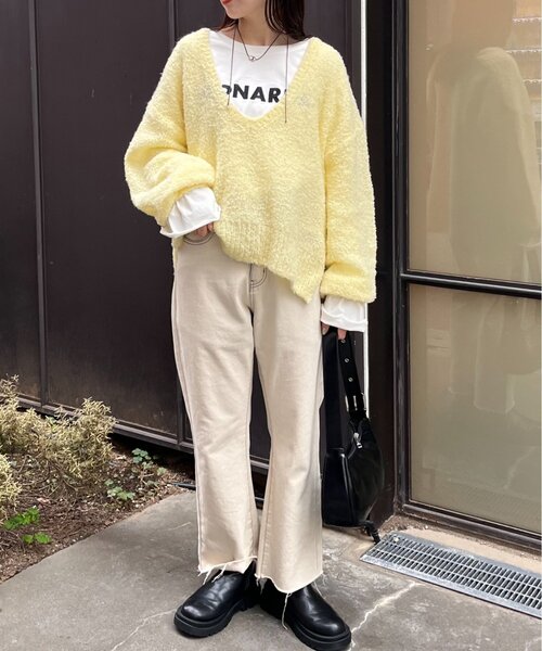 CIAOPANIC TYPY（チャオパニックティピー）の「深Vネックブークレシアーニット（ニット/セーター・レディース・ベージュ/イエロー/オフホワイト/ブラック・ONE SIZE）」の18枚目の写真