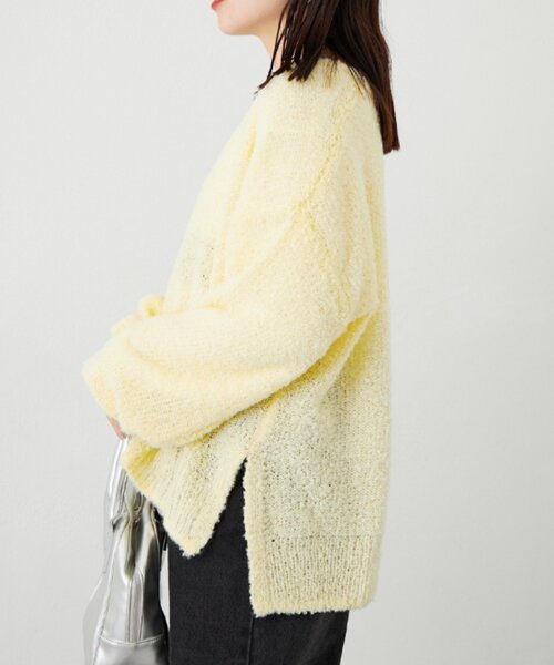 CIAOPANIC TYPY（チャオパニックティピー）の「深Vネックブークレシアーニット（ニット/セーター・レディース・ベージュ/イエロー/オフホワイト/ブラック・ONE SIZE）」の11枚目の写真