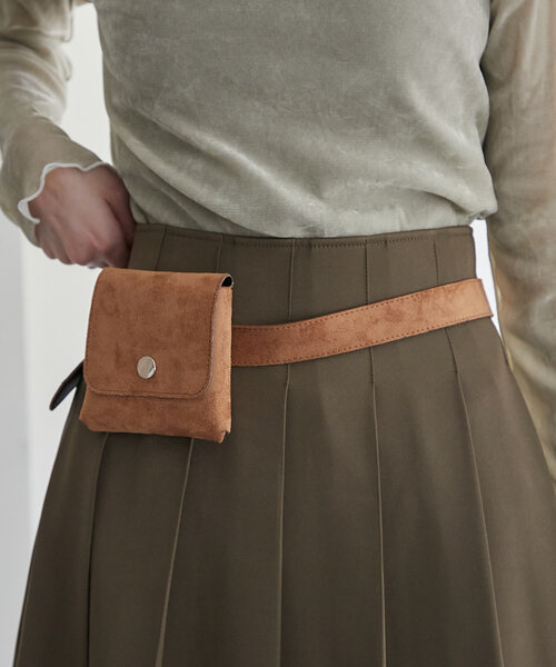 mystic（ミスティック）の「フェイクスウェードウエストポーチ（ボディバッグ/ウエストポーチ・レディース・ブラック/キャメル・ONE SIZE）」の11枚目の写真