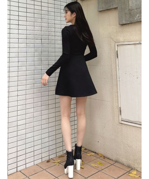 GYDA（ジェイダ）の「GYGYプレートタイトスウェットフレアワンピース（ワンピース・レディース・オフホワイト/ブラック・FREE）」の17枚目の写真