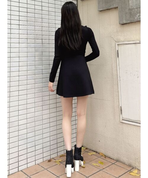 GYDA（ジェイダ）の「GYGYプレートタイトスウェットフレアワンピース（ワンピース・レディース・オフホワイト/ブラック・FREE）」の18枚目の写真