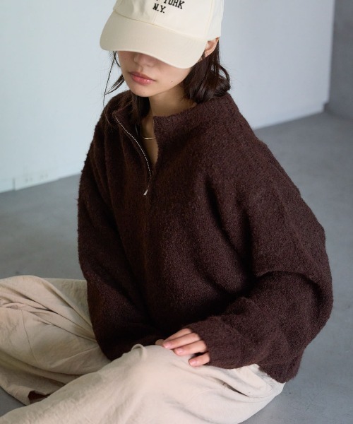 TRIANGLE PALETTE（トライアングルパレット）の「ジップアップニット（ニット/セーター・レディース・グレイッシュベージュ/ダークグレー/ブルー/ブラウン・FREE）」の2枚目の写真