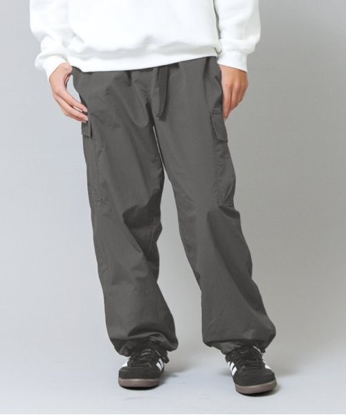 GLAZOS（グラソス）の「【大人向けサイズあり】【あったか】ナイロン起毛裏地付きカーゴパンツ（カーゴパンツ・キッズ・ブラック/ブラウン/チャコールグレー・LL/S/M/L）」の3枚目の写真