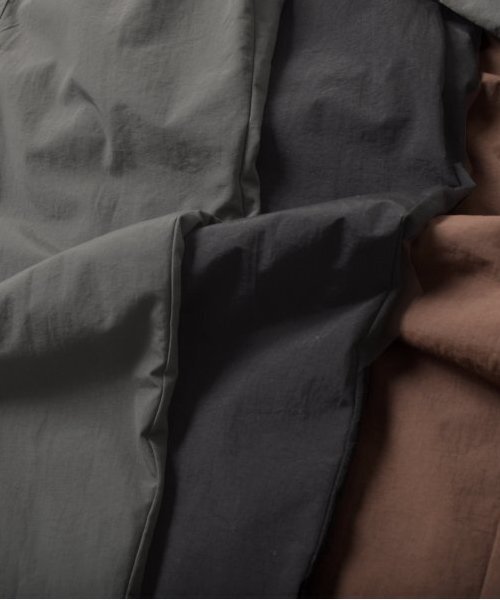 GLAZOS（グラソス）の「【大人向けサイズあり】【あったか】ナイロン起毛裏地付きカーゴパンツ（カーゴパンツ・キッズ・ブラック/ブラウン/チャコールグレー・LL/S/M/L）」の10枚目の写真