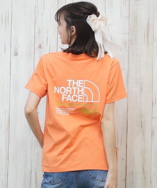 THE NORTH FACE(ザノースフェイス)の「THE NORTH FACE/ザ・ノース・フェイス Tシャツ/カットソー/半袖ティシャツ バックプリント NTW32585(Tシャツ/カットソー・レディース・ブルー/ホワイト/ブラック/オレンジ・XL/L/M/S)」の4枚目の写真