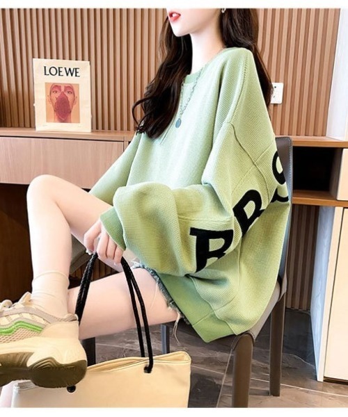 LETee(レティー)の「バックロゴト―レーナ―(パーカー・レディース・グリーン/ホワイト/ブラック・FREE)」の17枚目の写真