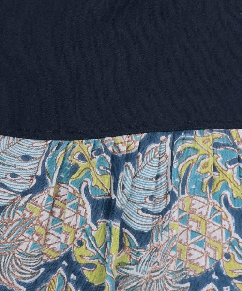 チチカカ(チチカカ)の「Rico エコフレンドリーダイ パインモンステラブロックプリントプルオーバー(Tシャツ/カットソー・レディース・ネイビー/オフホワイト・FREE)」の17枚目の写真