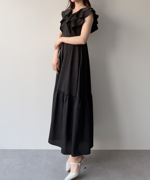 mipiarl(ミピアール)の「フリルスリーブティアードワンピース(ワンピース・レディース・アイボリー/ブラック/ブルーグレー/ピンクベージュ/ネイビー・X-LARGE/SMALL/MEDIUM/LARGE)」の18枚目の写真
