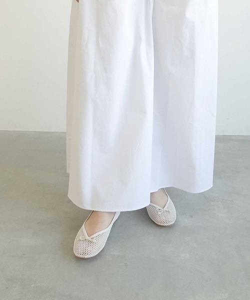 Daniella&GEMMA(ダニエラアンドジェマ)の「甲浅メッシュラウンドバレエシューズ(バレエシューズ・レディース・ホワイト/ブラック・36/37/38/39)」の13枚目の写真