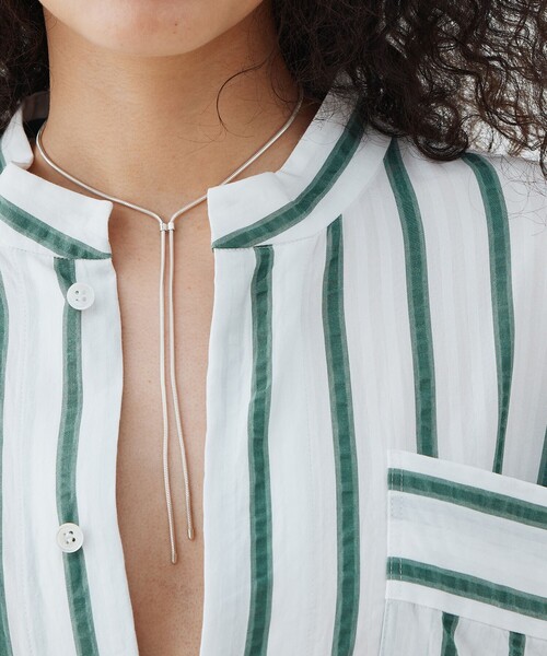 TOMORROWLAND （トゥモローランド）の「MUSSELS AND MUSCLES LISSOM SNAKE ネックレス（ネックレス・レディース・シルバー・FREE）」の2枚目の写真