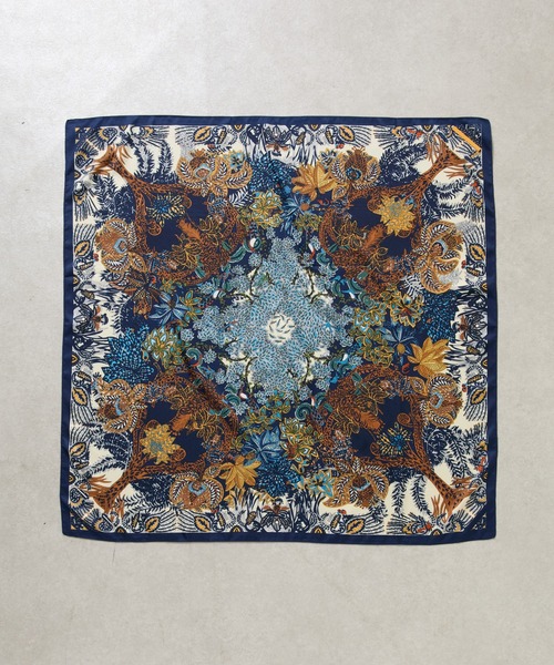 COLONY 2139（コロニートゥーワンスリーナイン）の「ボタニカル大判スカーフ 90×90（バンダナ/スカーフ・レディース・ブラック/ホワイト/ネイビー・FREE）」の19枚目の写真