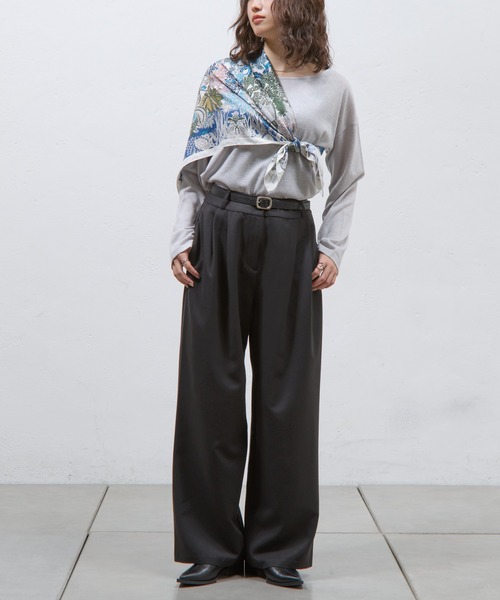 COLONY 2139（コロニートゥーワンスリーナイン）の「ボタニカル大判スカーフ 90×90（バンダナ/スカーフ・レディース・ブラック/ホワイト/ネイビー・FREE）」の8枚目の写真