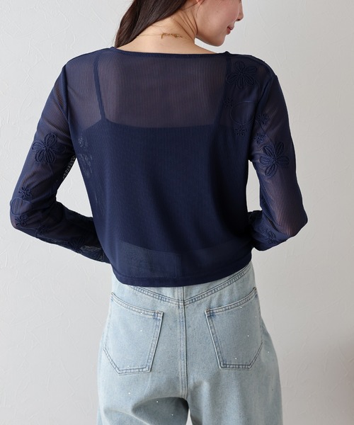 BLUEEAST(ブルーイースト)の「コード刺繍シアートップス(Tシャツ/カットソー・レディース・アイボリー/ネイビー/ブラック・MEDIUM)」の4枚目の写真