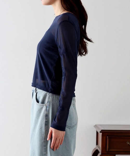 BLUEEAST(ブルーイースト)の「コード刺繍シアートップス(Tシャツ/カットソー・レディース・アイボリー/ネイビー/ブラック・MEDIUM)」の18枚目の写真