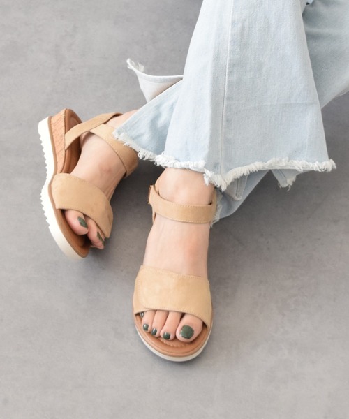 inter-chaussures(インターショシュール)の「【Tamaris】アンクルストラップベルクロサンダル(455703)(サンダル・レディース・ベージュ・36/37/38/39)」の1枚目の写真