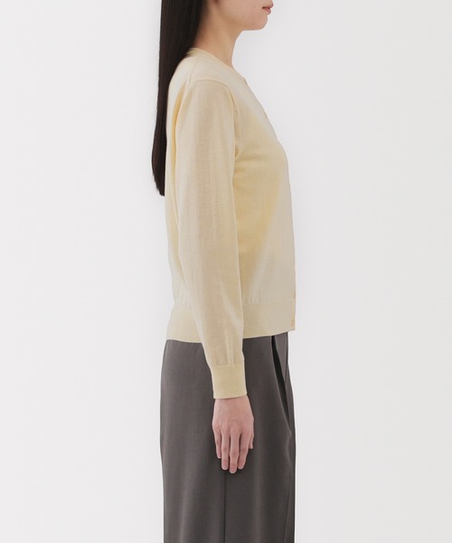 無印良品(ムジルシリョウヒン)の「婦人 UVカット強撚コットンクルーネックカーディガン(カーディガン/ボレロ・レディース・オフホワイト/ブラック/アイボリー/ピンク/ダークグレー/ネイビー/レンガ・S/M/L/XL)」の16枚目の写真