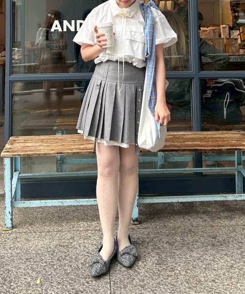 idem（イデム）の「layered pleats mini skirt／レイヤードプリーツミニスカート（スカート・レディース・グレー/ライトベージュ・FREE）」の21枚目の写真