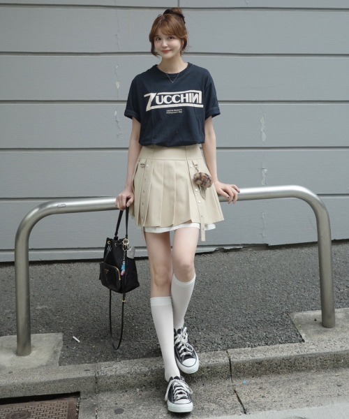 idem(イデム)の「layered pleats mini skirt/レイヤードプリーツミニスカート(スカート・レディース・グレー/ライトベージュ・FREE)」の21枚目の写真