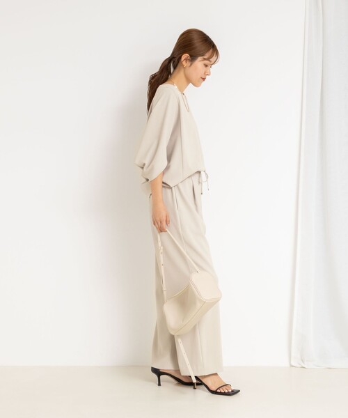 NOLLEY’S(ノーリーズ)の「《セットアップ対応》ツイルコクーンブラウス(シャツ/ブラウス・レディース・ブラック/ホワイト/ネイビー/グレイッシュベージュ・38)」の8枚目の写真
