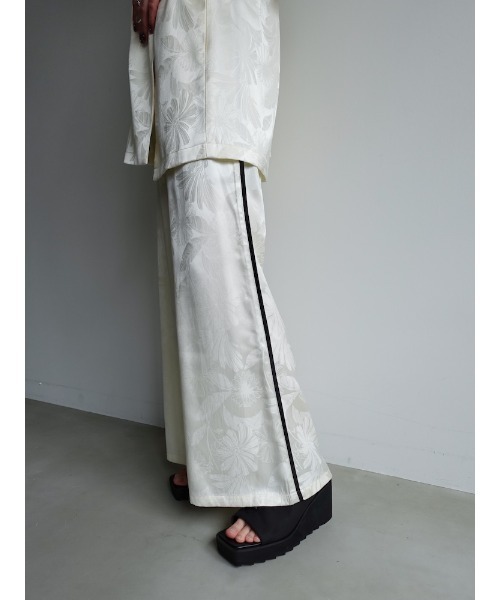 sahara（サハラ）の「Satin Jacquard Pants/サテンジャガードパンツ