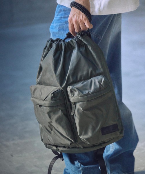 ADAM PATEK(アダムパテック)の「ADAMPATEK/double pockets drawstring backpack/ダブルポケットバックパック(AP2519035)(バックパック/リュック・レディース・ブラック/グレー・FREE)」の9枚目の写真