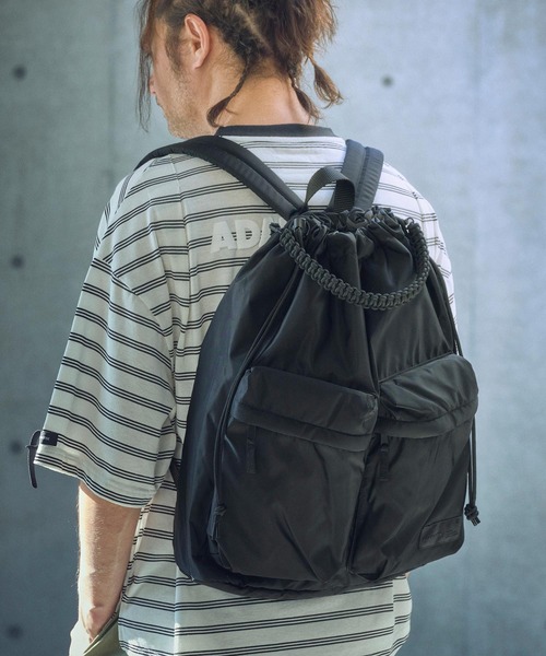 ADAM PATEK(アダムパテック)の「ADAMPATEK/double pockets drawstring backpack/ダブルポケットバックパック(AP2519035)(バックパック/リュック・レディース・ブラック/グレー・FREE)」の4枚目の写真
