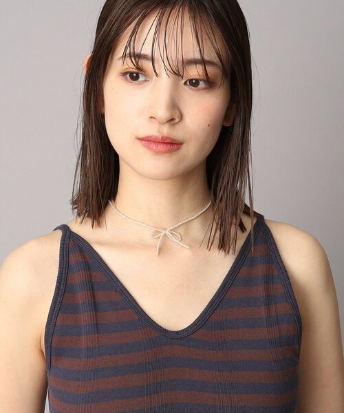 DRESSTERIOR（ドレステリア）の「PROVOKES（プロヴォーク）パール調リボンチョーカー（ネックレス・レディース・オフホワイト・00）」の2枚目の写真