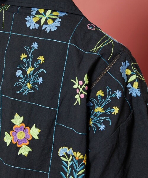 Freada/フリーダ パッチワーク花刺繍シャツ（シャツ/ブラウス